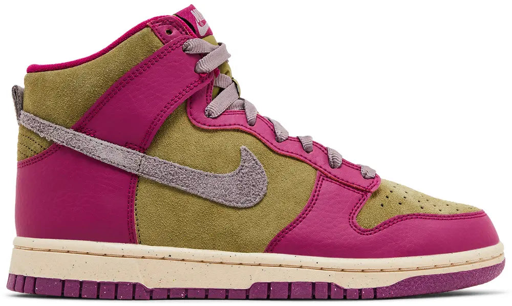Nike Dunk High Dynamic Berry W