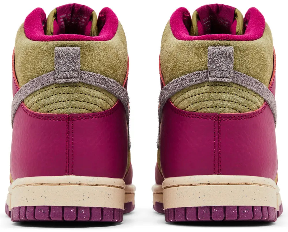 Nike Dunk High Dynamic Berry W