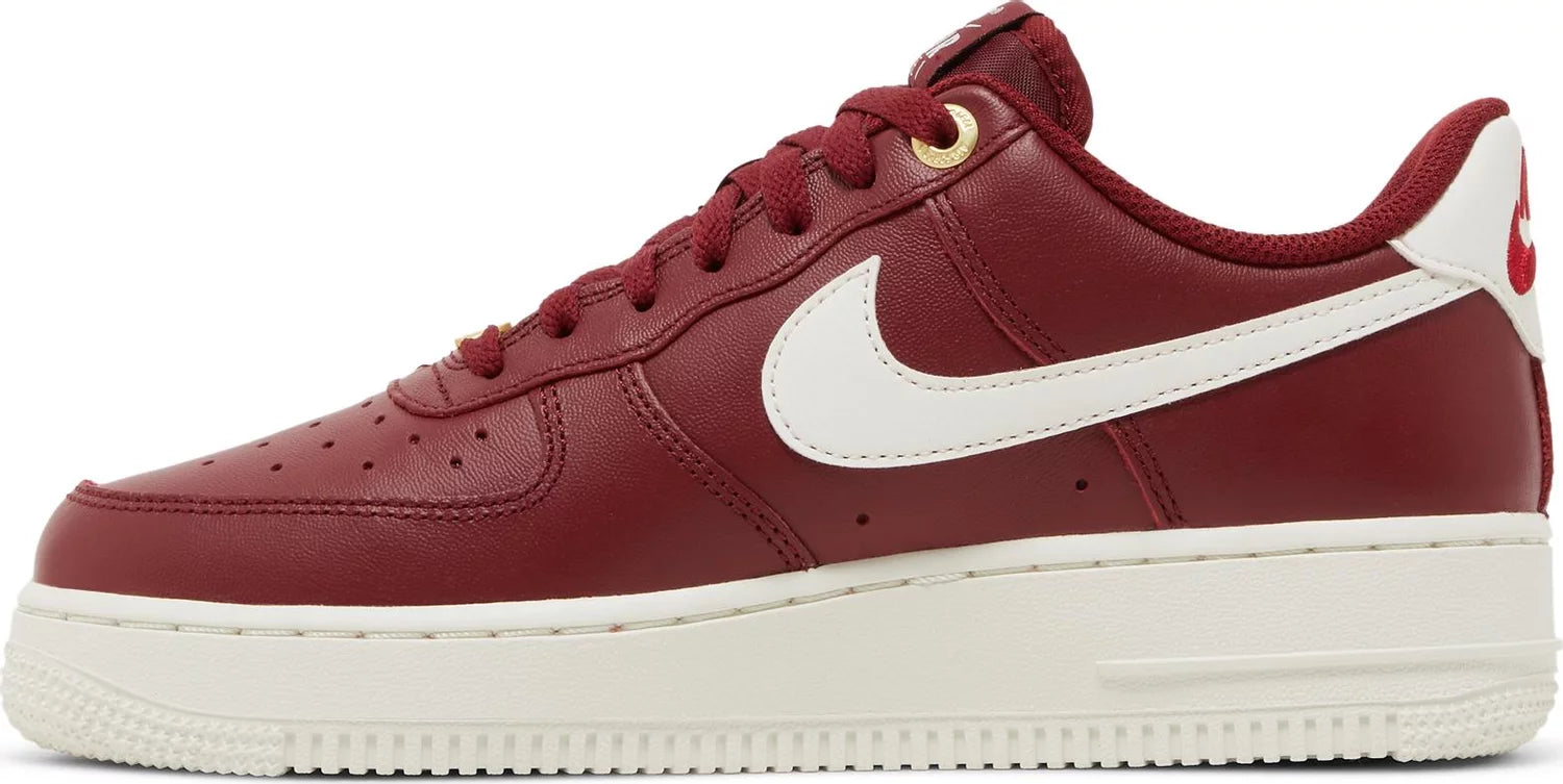 Nike Wmns Air Force 1 '07 Premium 'History of Logos - Team Red'