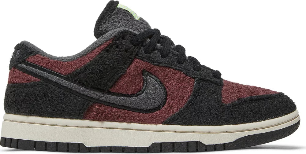 Nike Dunk Low SE Fleece Pack Burgundy Crush W