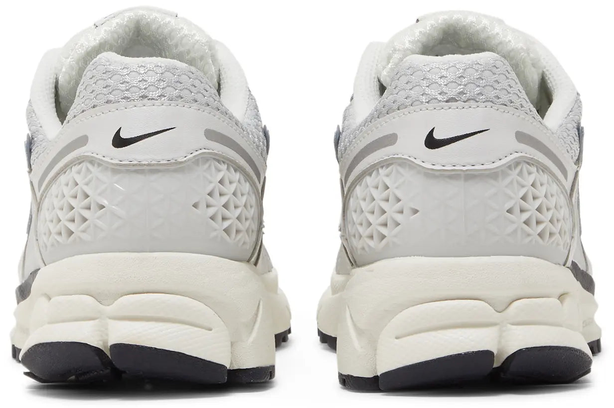 Nike Wmns Air Zoom Vomero 5 'Photon Dust Metallic Silver