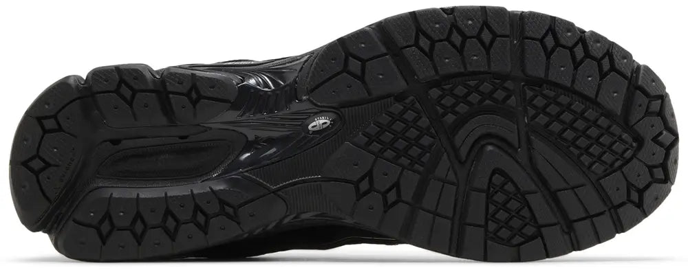 New Balance 1906R Black Grey