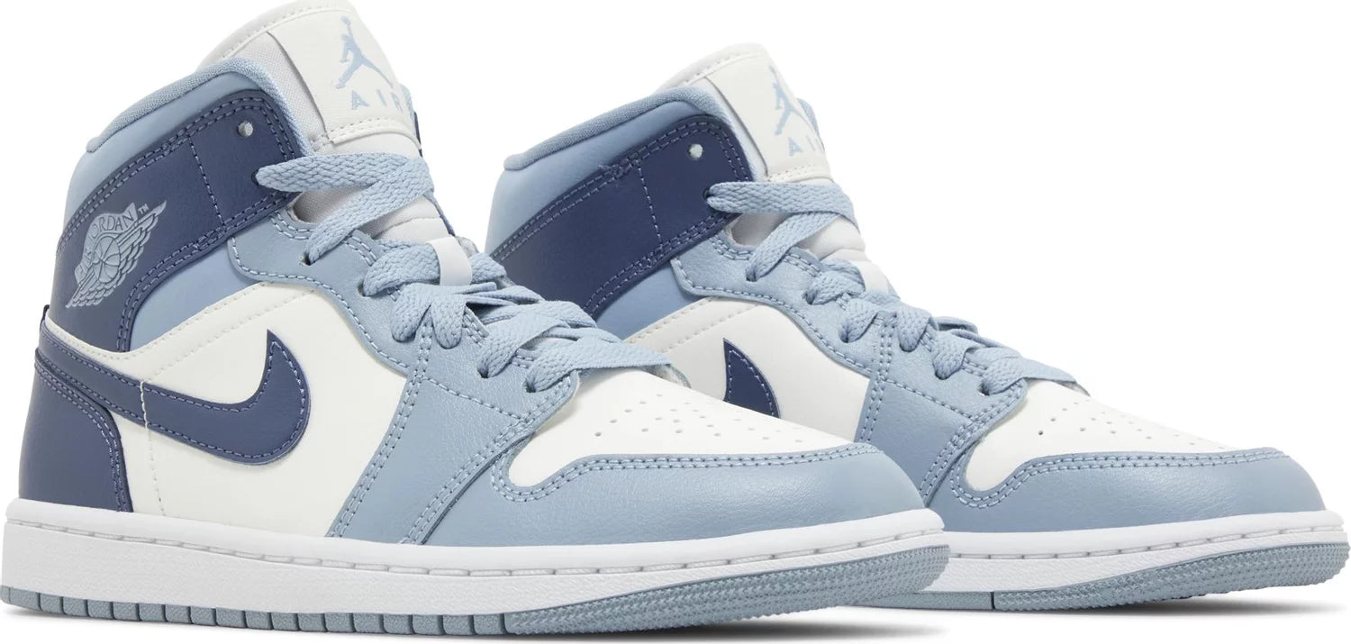 Air Jordan 1 Mid 'Wmns Diffused Blue'