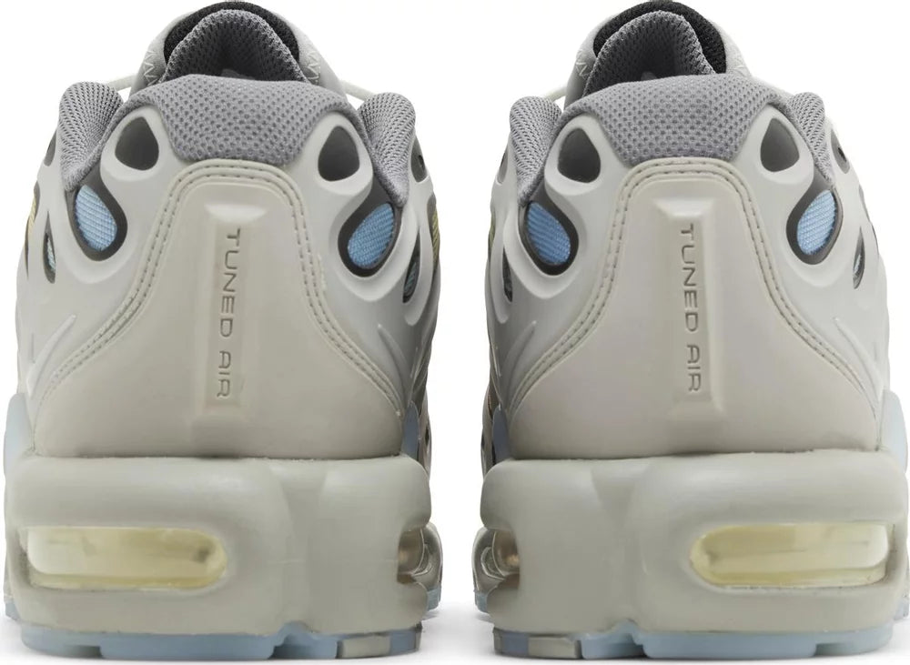 Nike Air Max Plus Drift 'Light Smoke Grey'