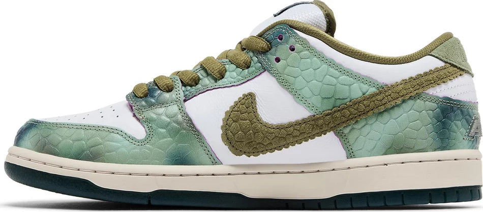 Alexis Sablone x Nike Dunk Low SB 'Chameleon'