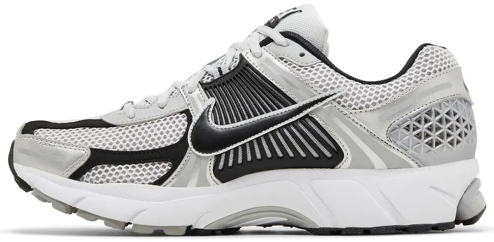 Nike Zoom Vomero 5 Metallic Silver Black