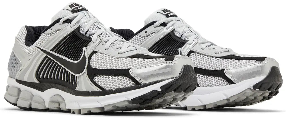 Nike Zoom Vomero 5 Metallic Silver Black