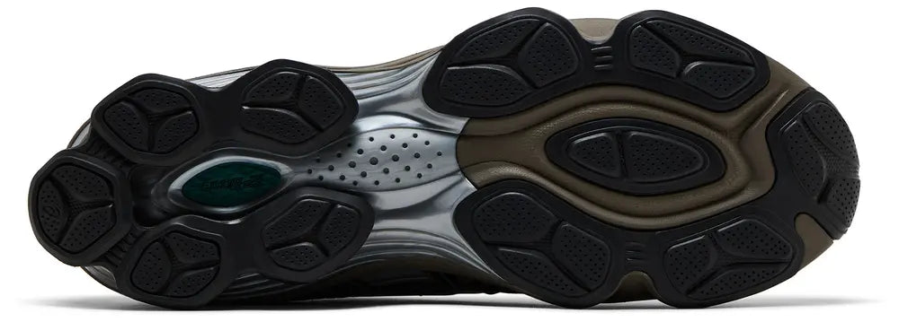 Asics Gel Kinetic Fluent 'Black Dark Taupe'