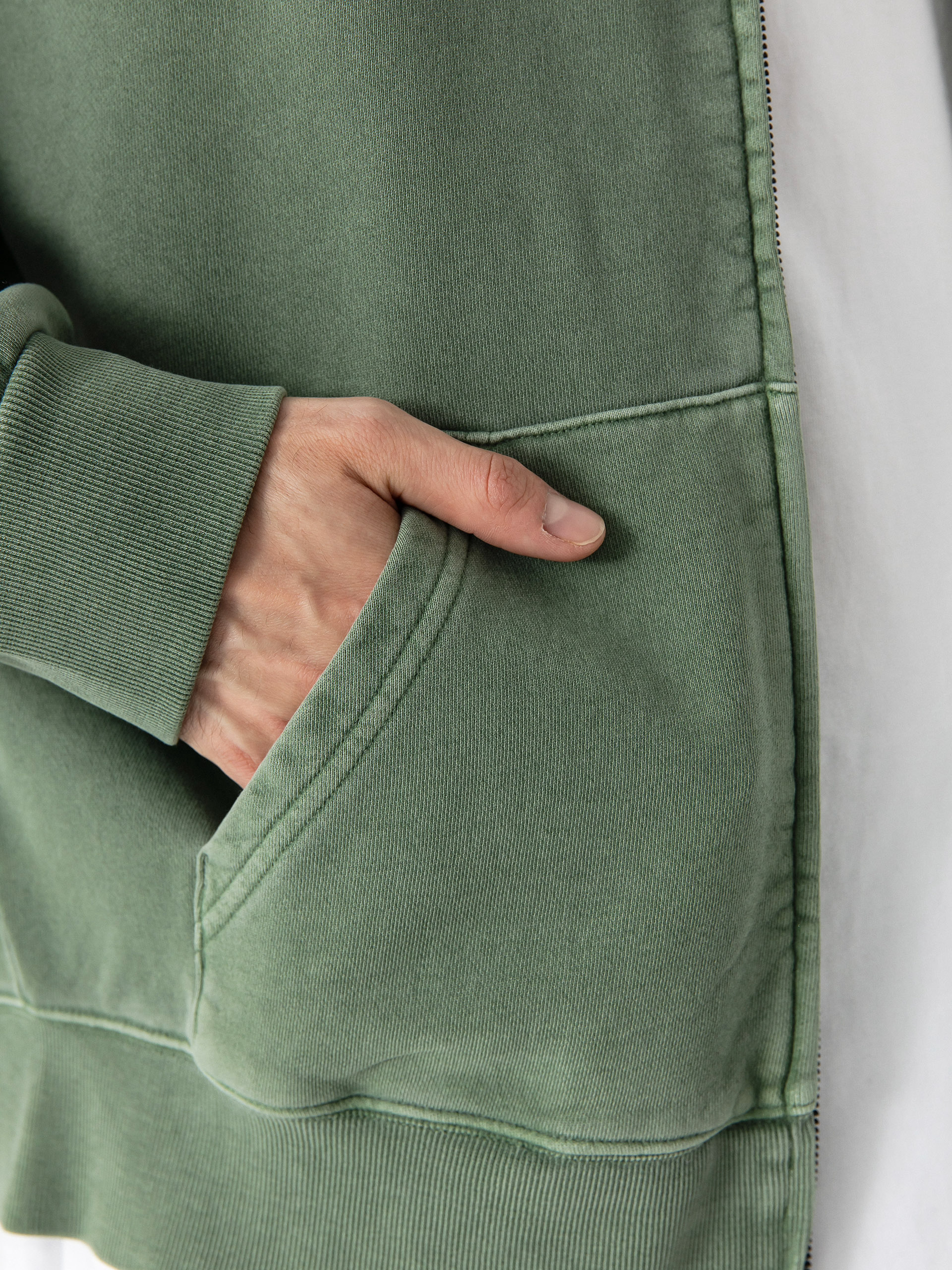 Carhatt WIP Hooded Nelson Zip Jacket Park Garment Dyed