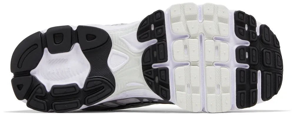 Nike Wmns Air Max Moto 2K 'White Metallic Silver'