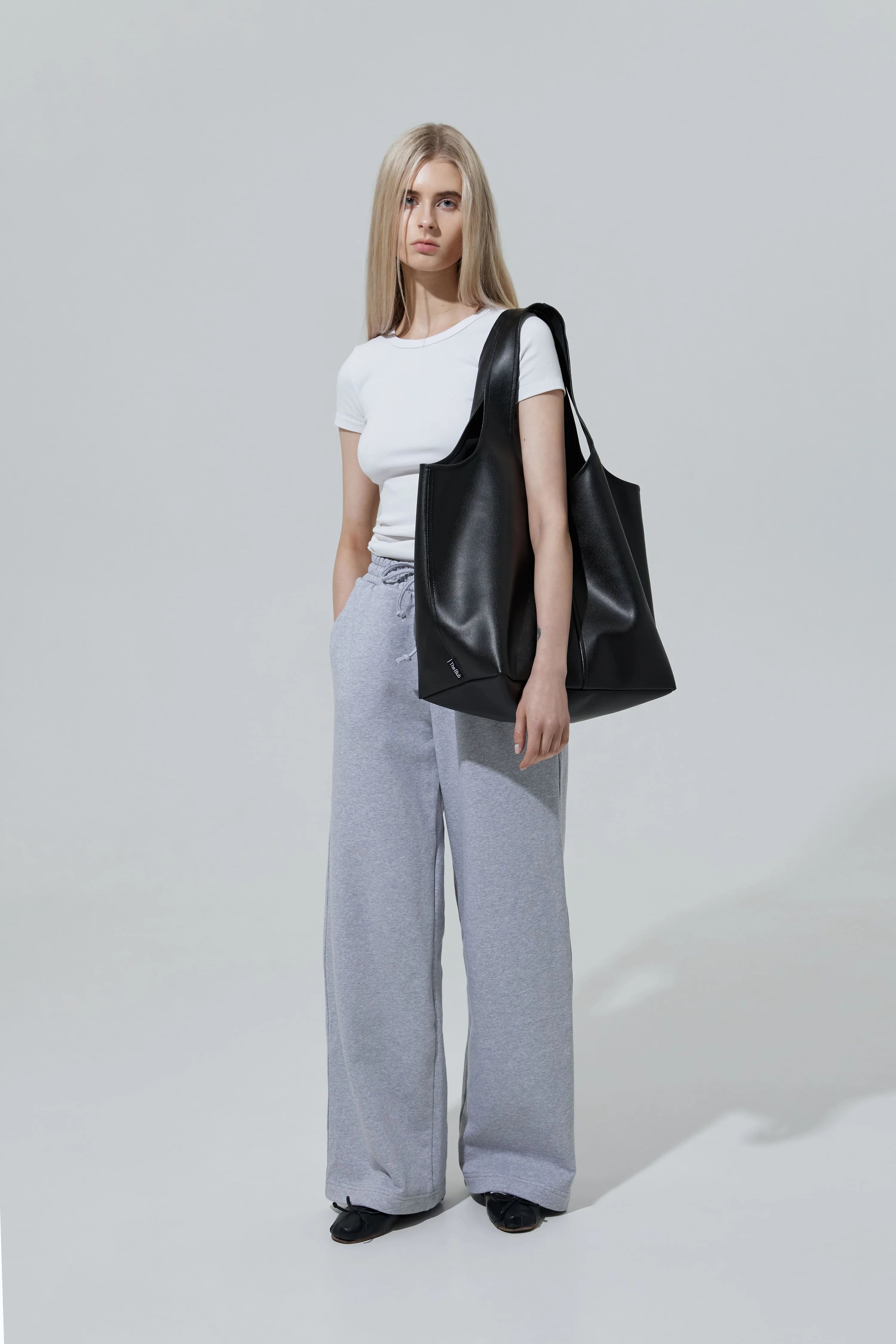 The Blub Tote Leather Bag