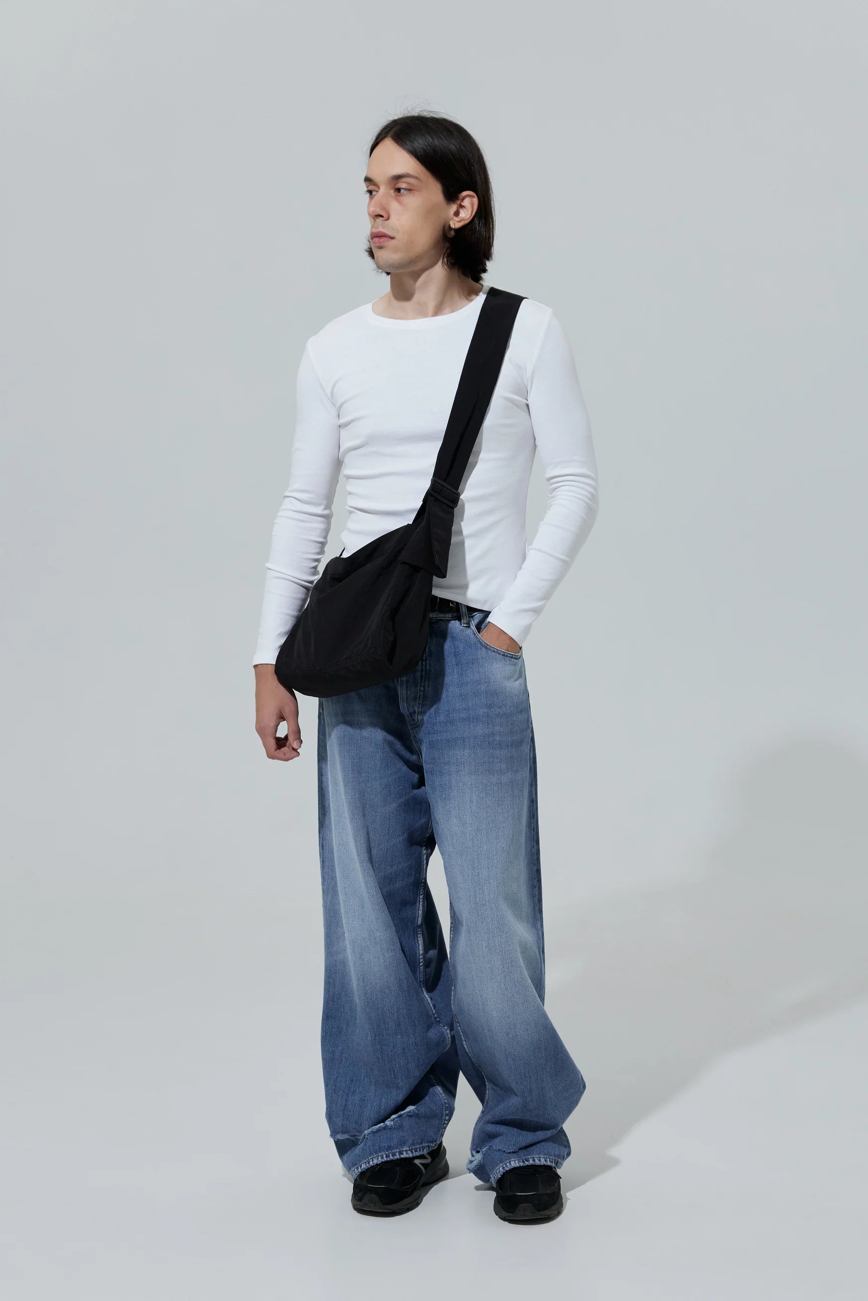 THE BLUB CROSSBODY BLACK