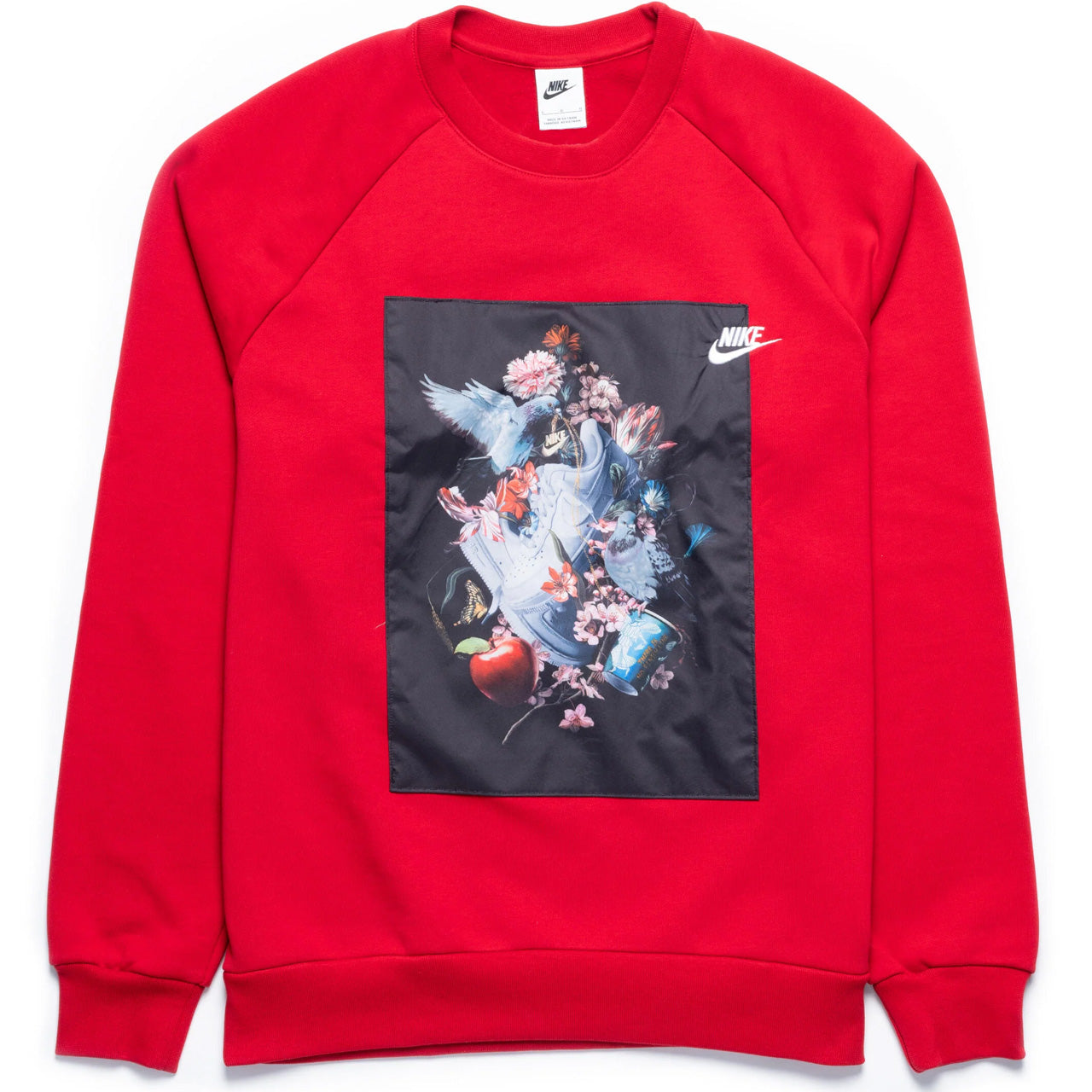 Nike Masterpiece Pack photo print crew neck fleece