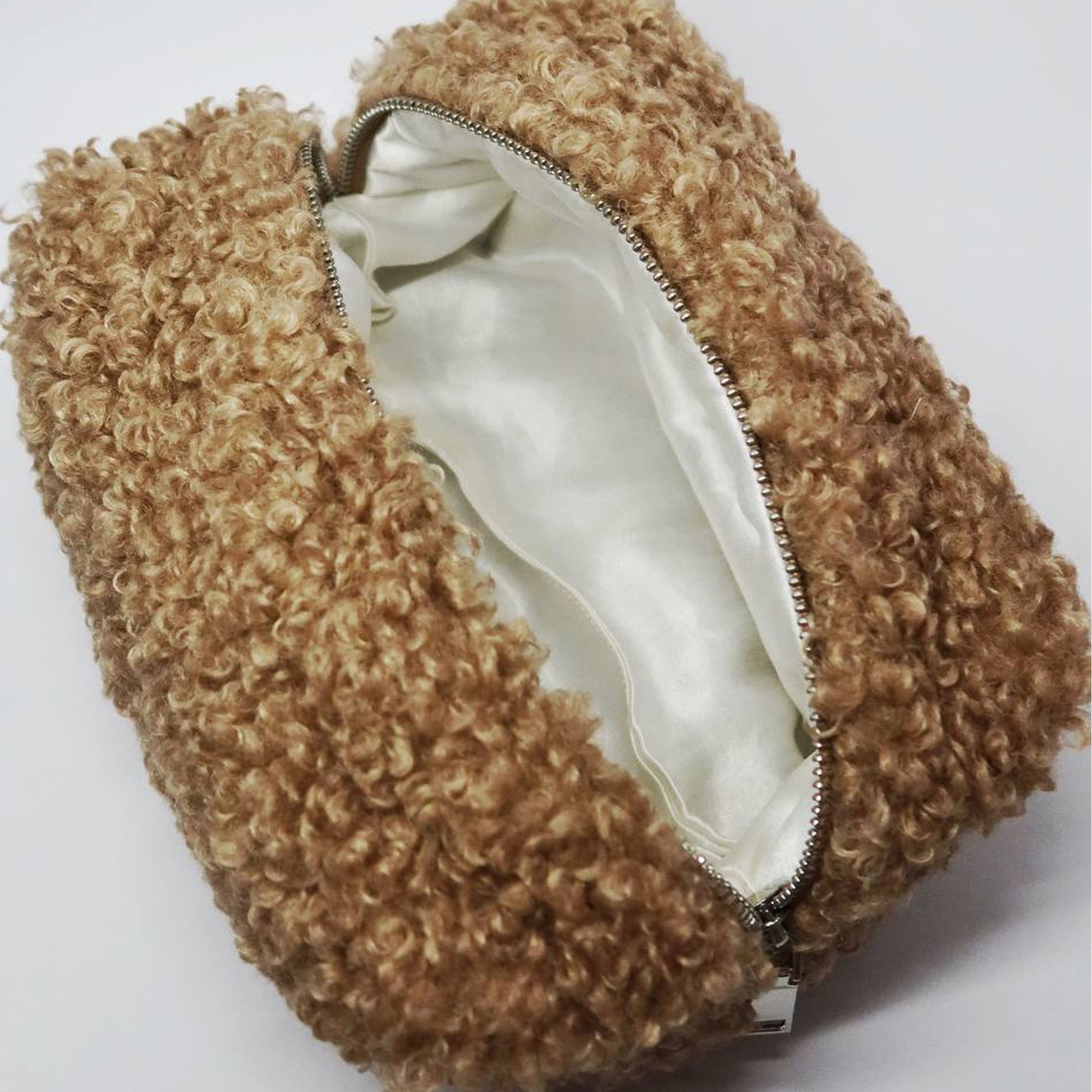 Morning Studio Fluffy Cosmetic Bag