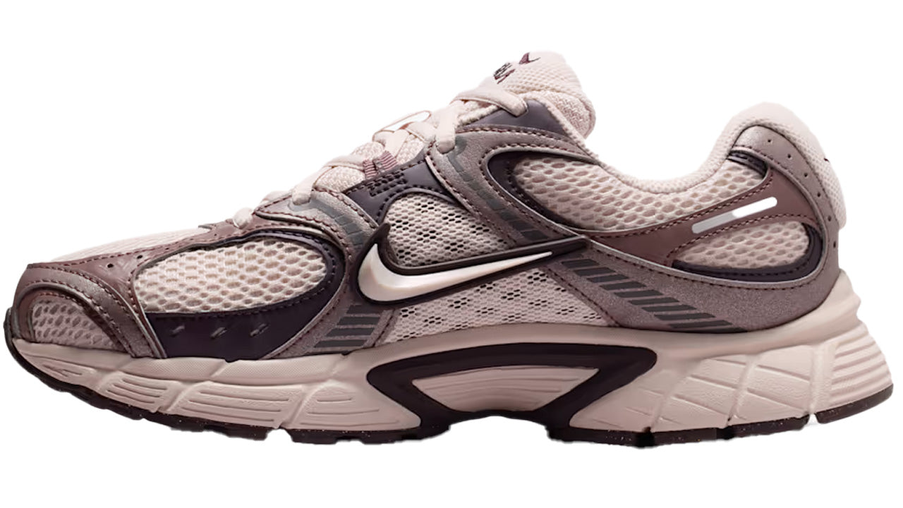 Nike V5 RNR SE Silt Red Tattoo W