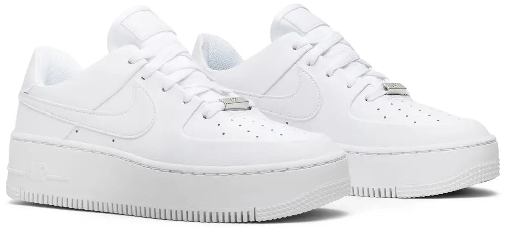 Nike Wmns Air Force 1 Sage Low 'Triple White'