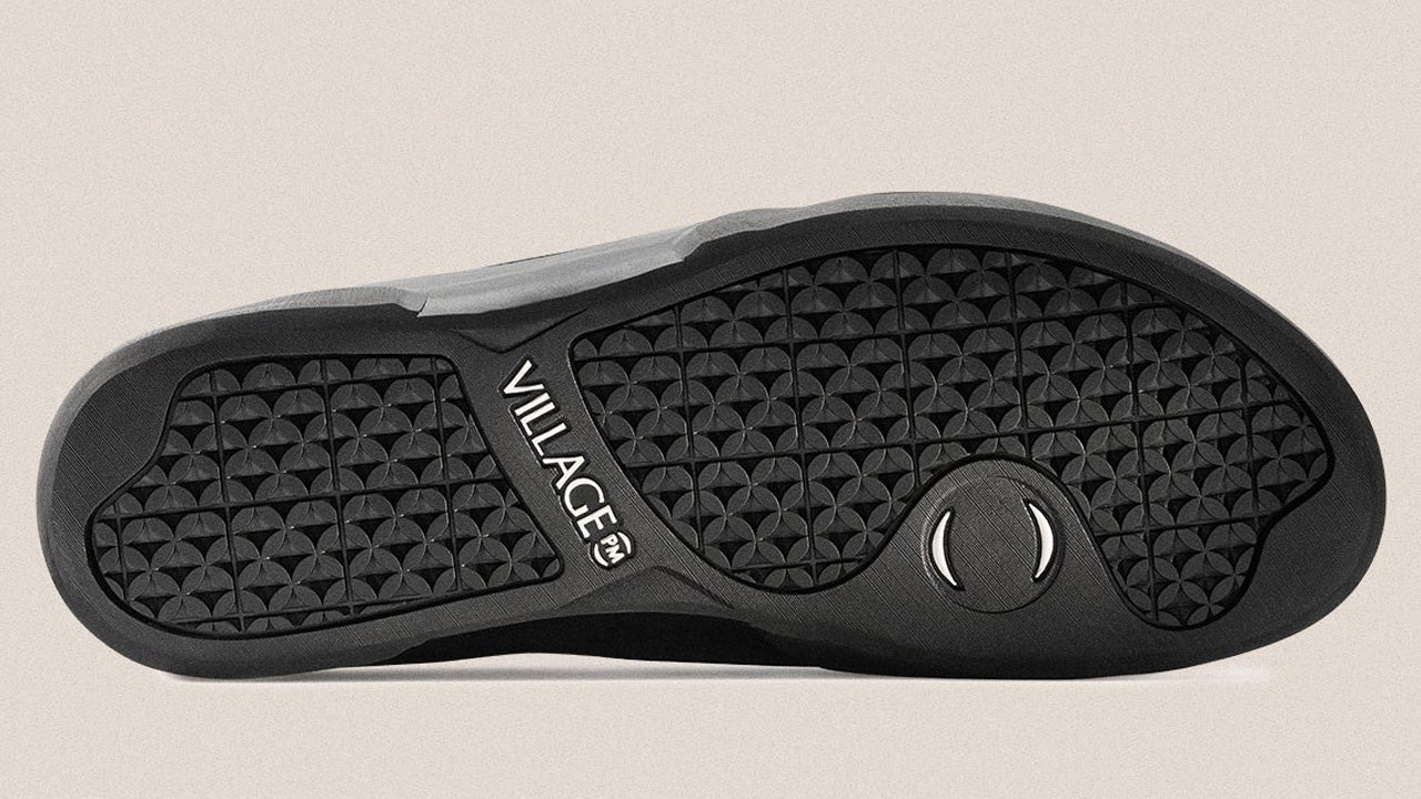 Village PM 1.00 PM Mid Black