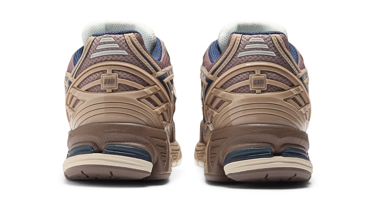 New Balance 1906R Earth Shadow Flat Taupe