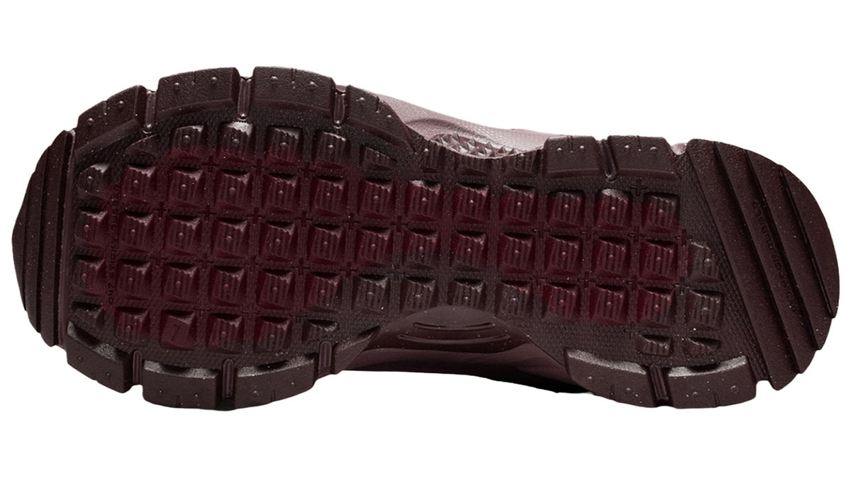 Nike Zoom Vomero Roam Burgundy Crush