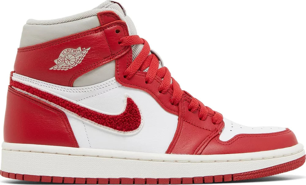 Air Jordan 1 Retro High OG Varsity Red W