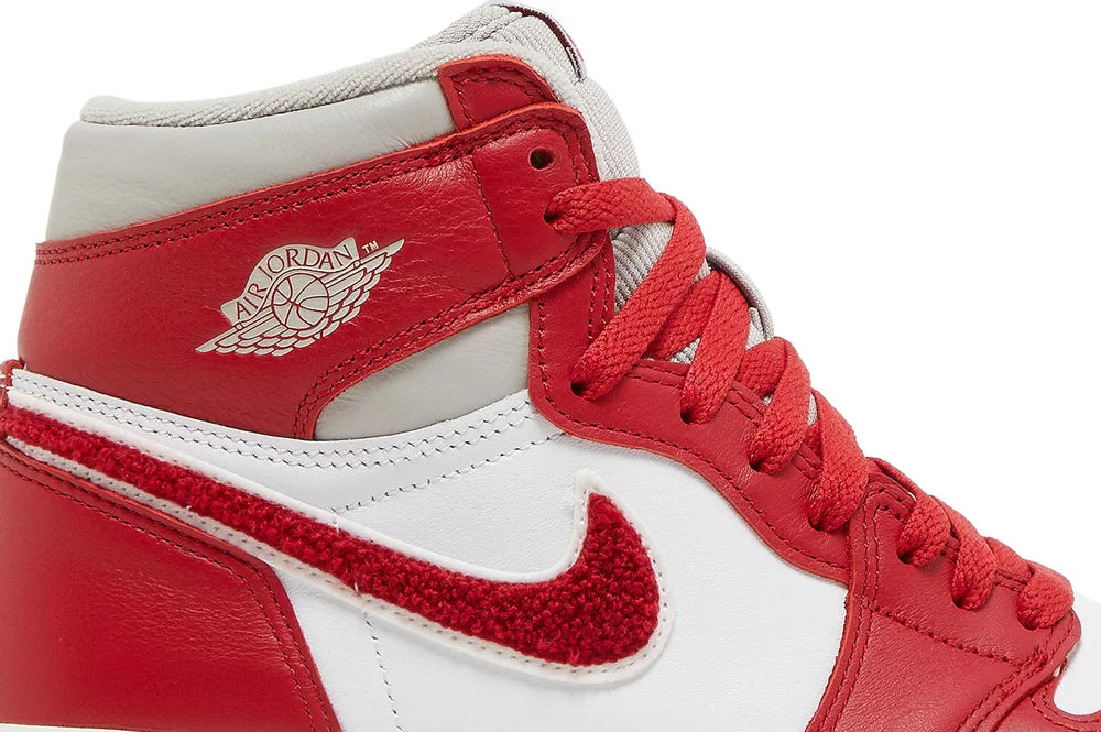 Air Jordan 1 Retro High OG Varsity Red W