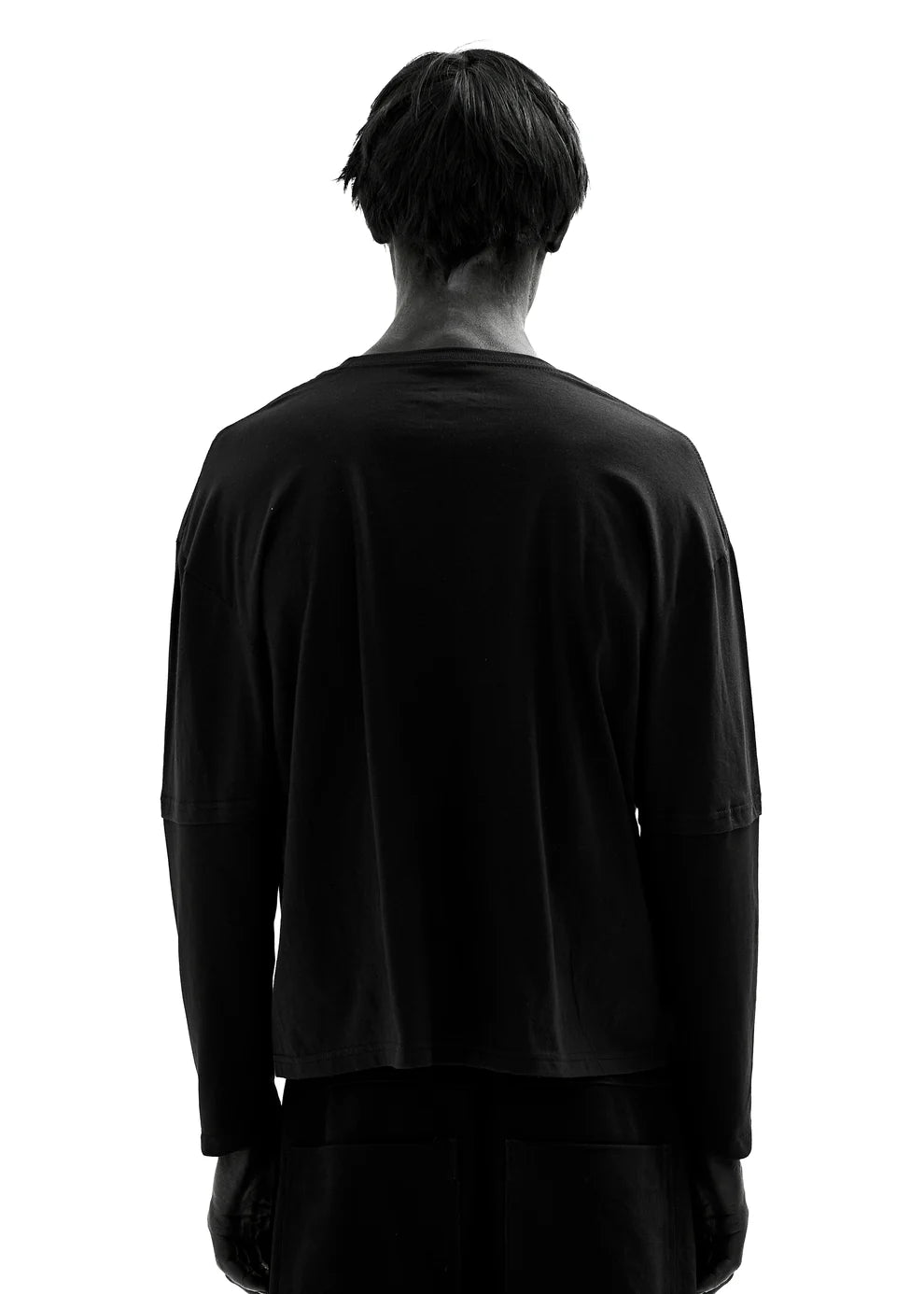 MARKET BLACK LONG-SLEEVED T-SHIRT