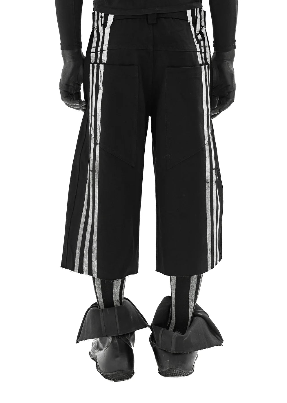 STRIPES BLACK DENIM SHORTS