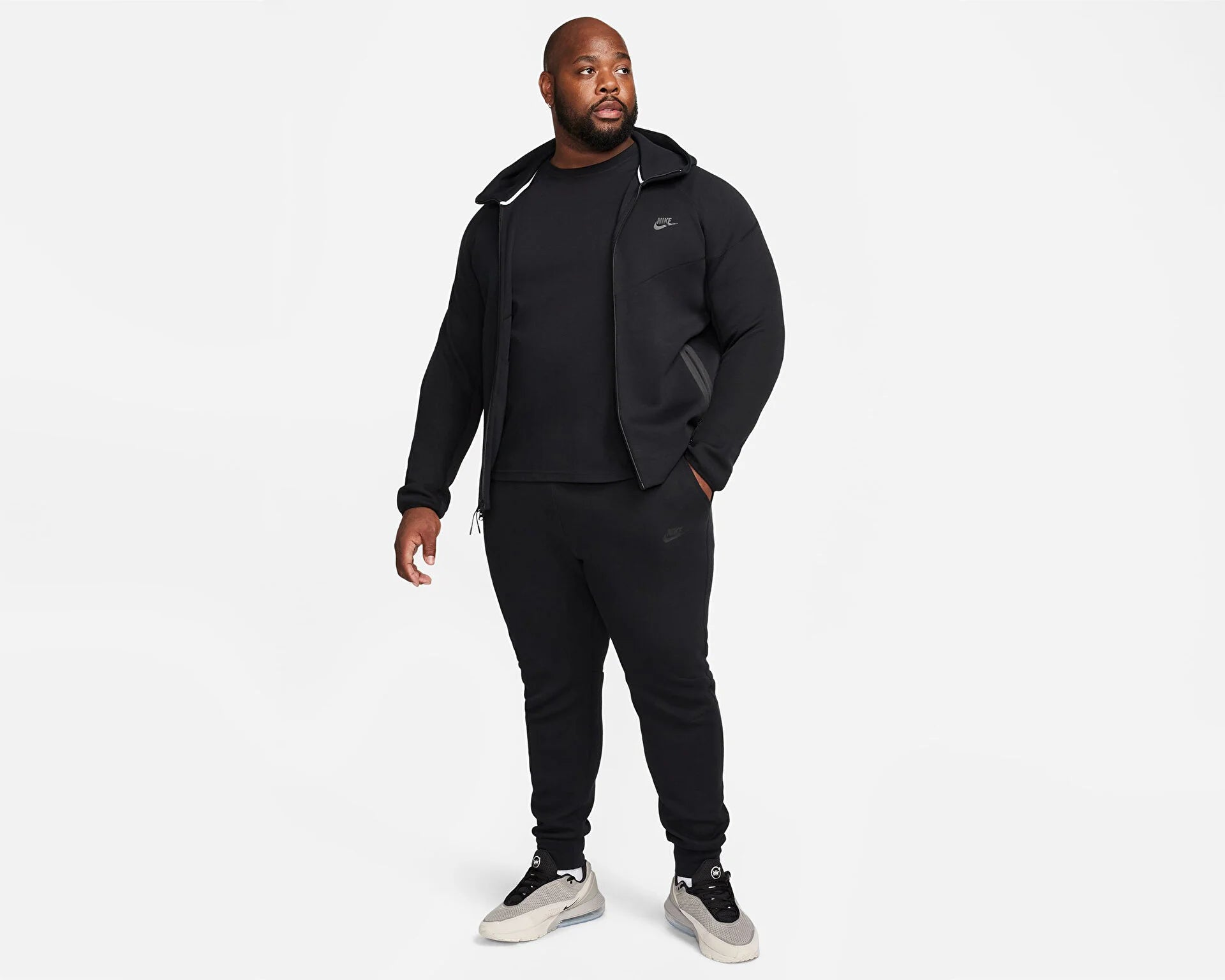 Nike Tech Fleece Black Suit