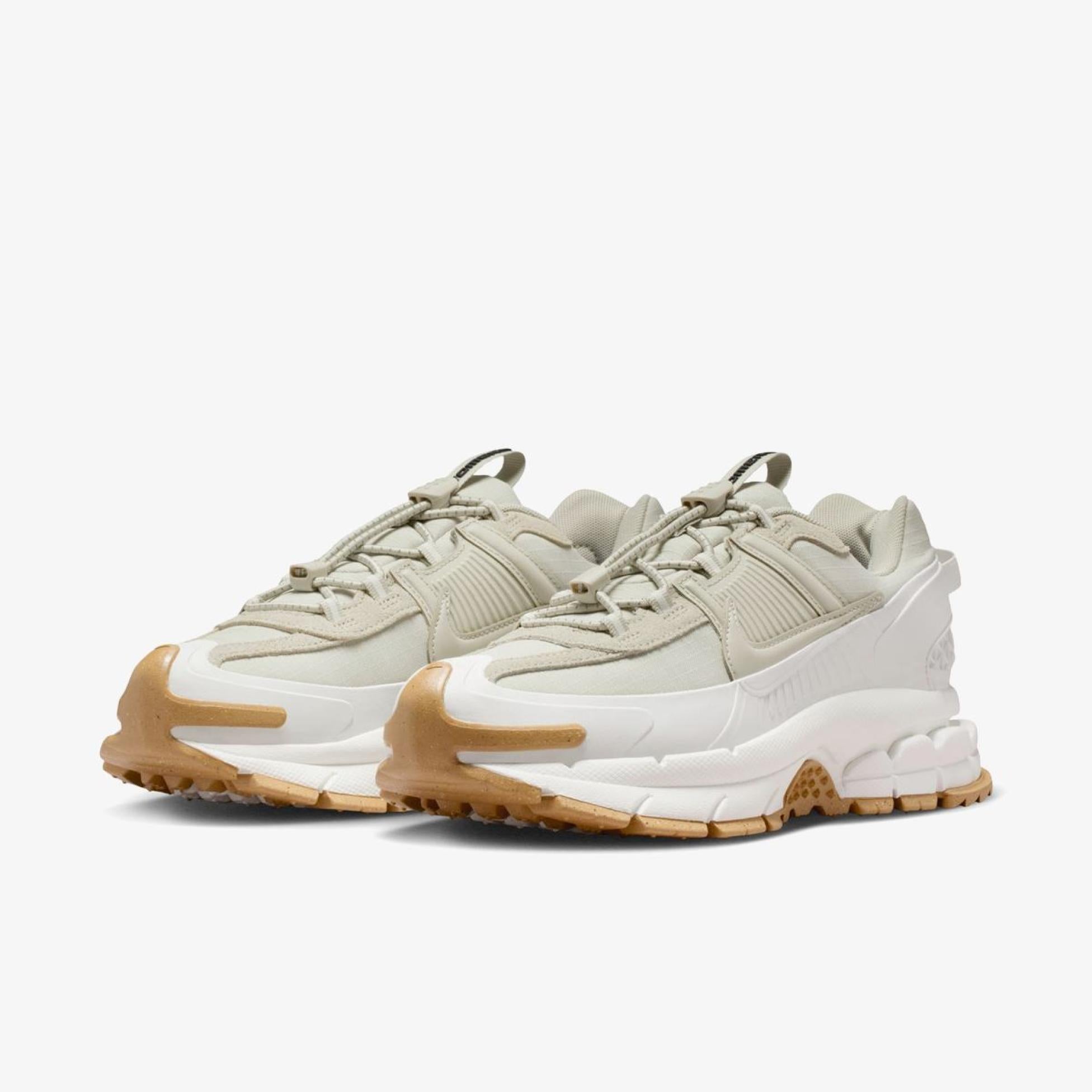 Nike Zoom Vomero Roam Winterized Sail Gum