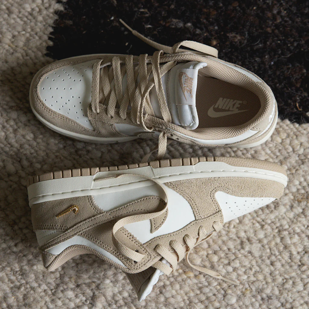 Nike Wmns Dunk Low 'Sail White Metallic Gold