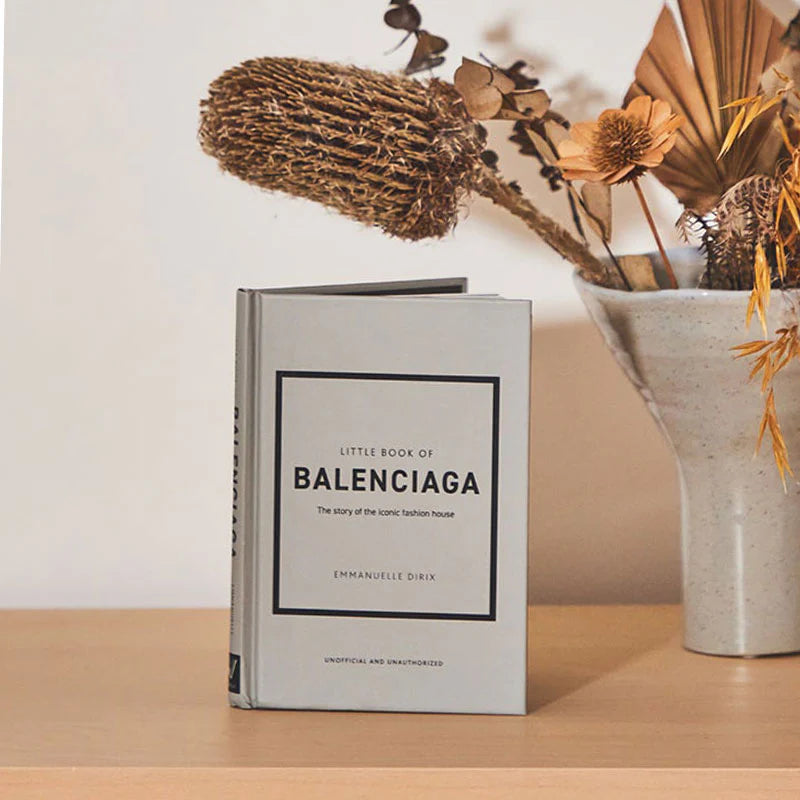 Welbeck Publishing Group Little Book Of Balenciaga