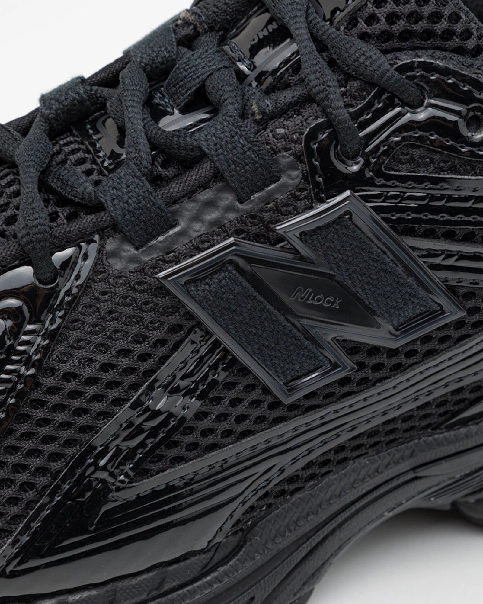 New Balance 1906R Black