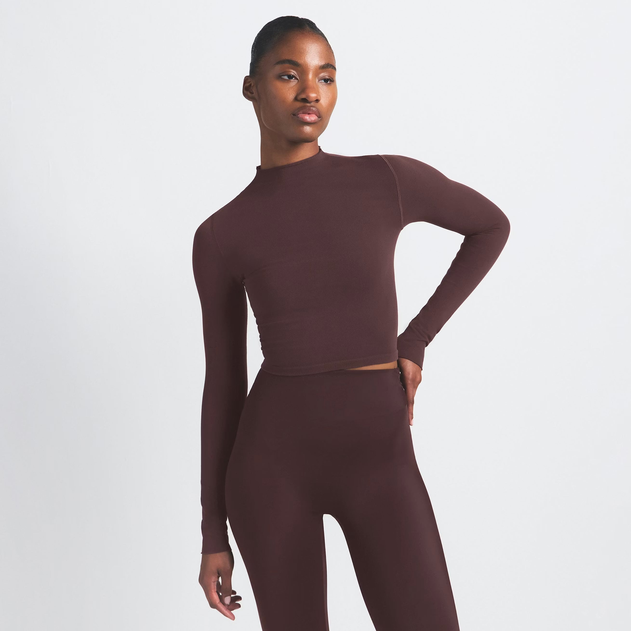 NikeSKIMS Vintage Seamless Women's Mock-Neck Crop Top Currant
