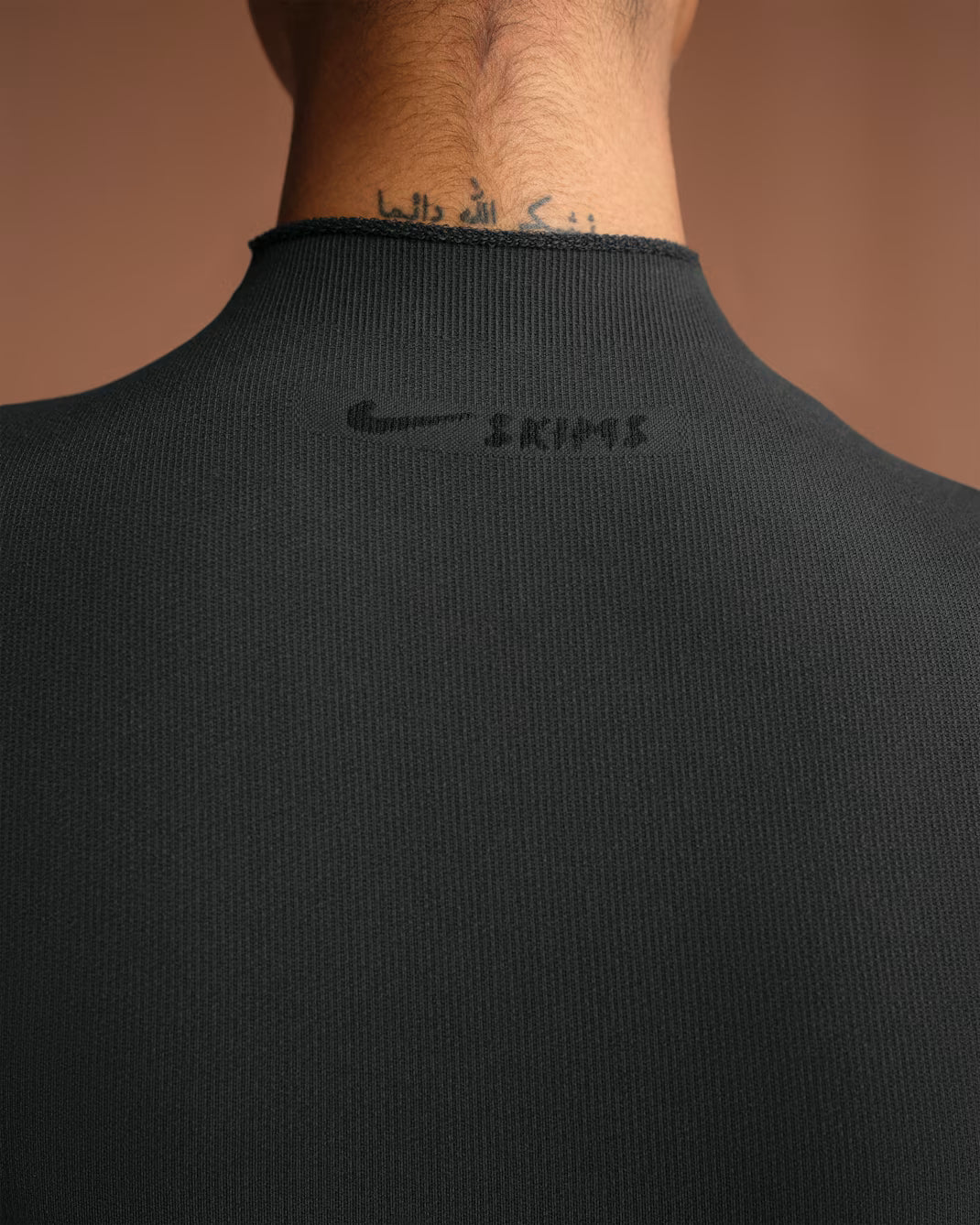 NikeSKIMS Vintage Seamless Women's Mock-Neck Crop Top Black