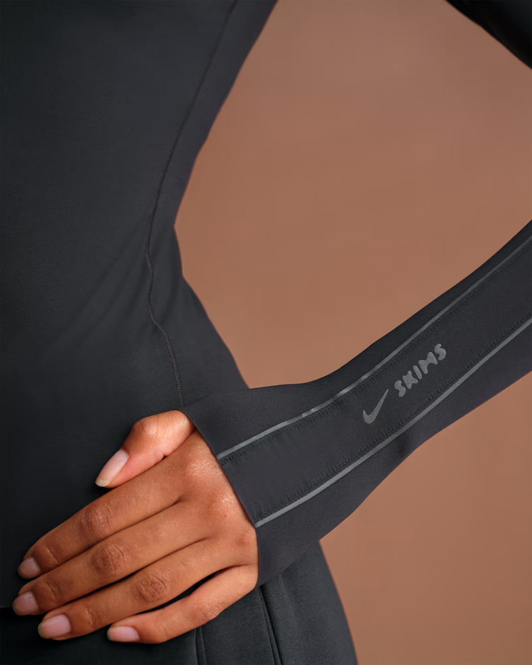 Nike SKIMS Weightless Layers Women's Mock-Neck Long-Sleeve Top Black