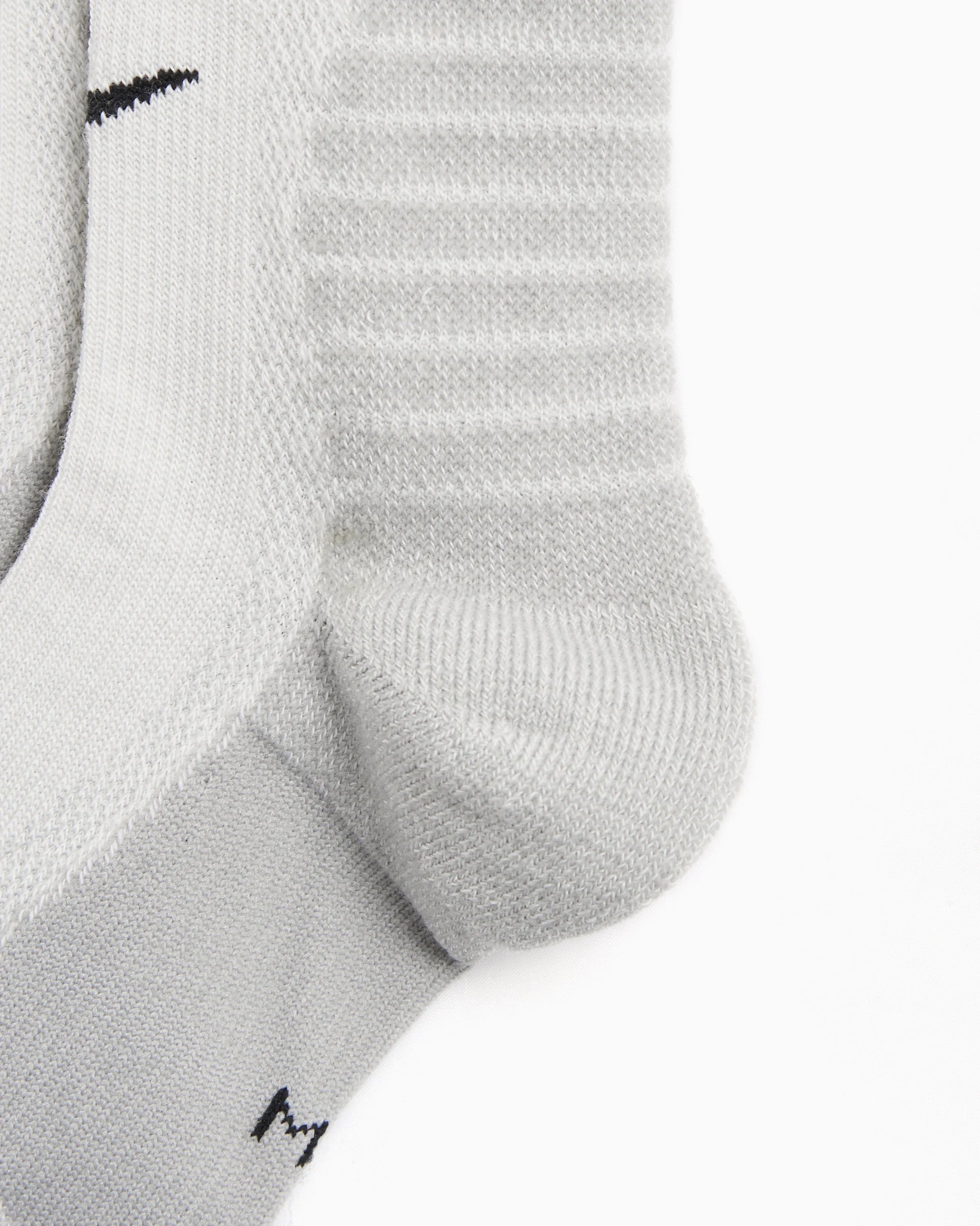 Nike ACG Outdoor Unisex Cushioned Crew Socks Gray