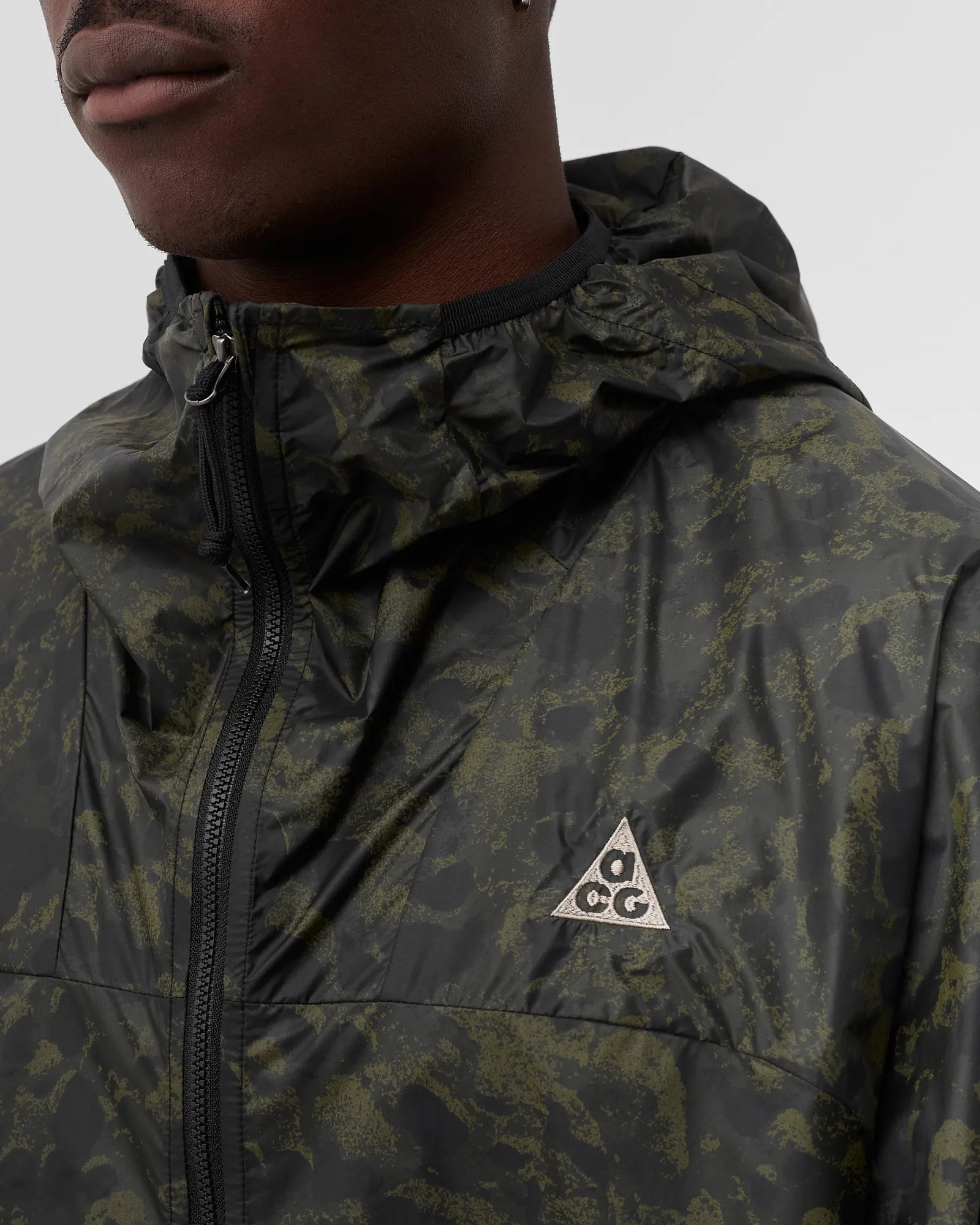 Nike ACG Cinder Cone Windproof Jacket Camo