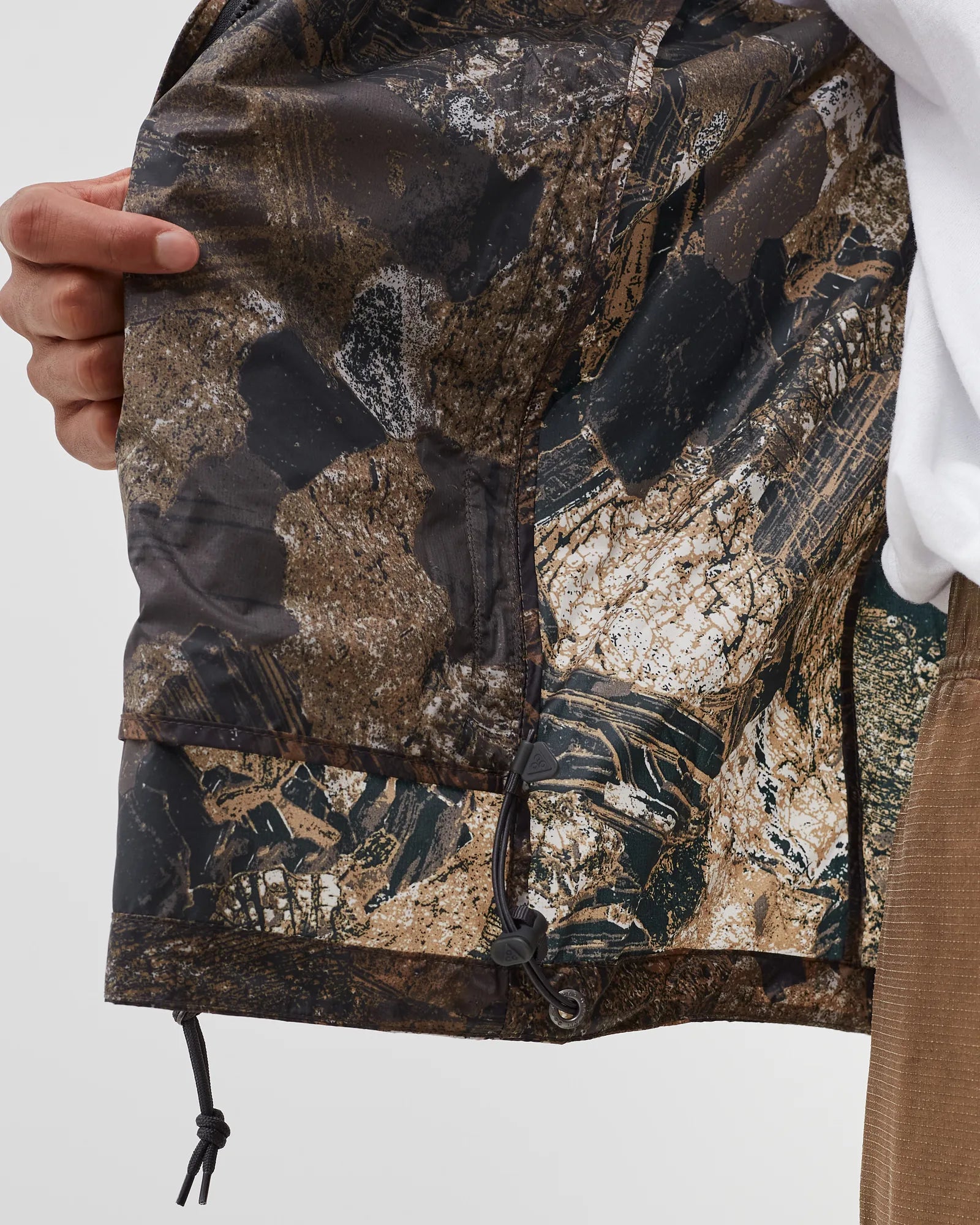 Nike ACG Cinder Cone Camo Windproof Print Jacket