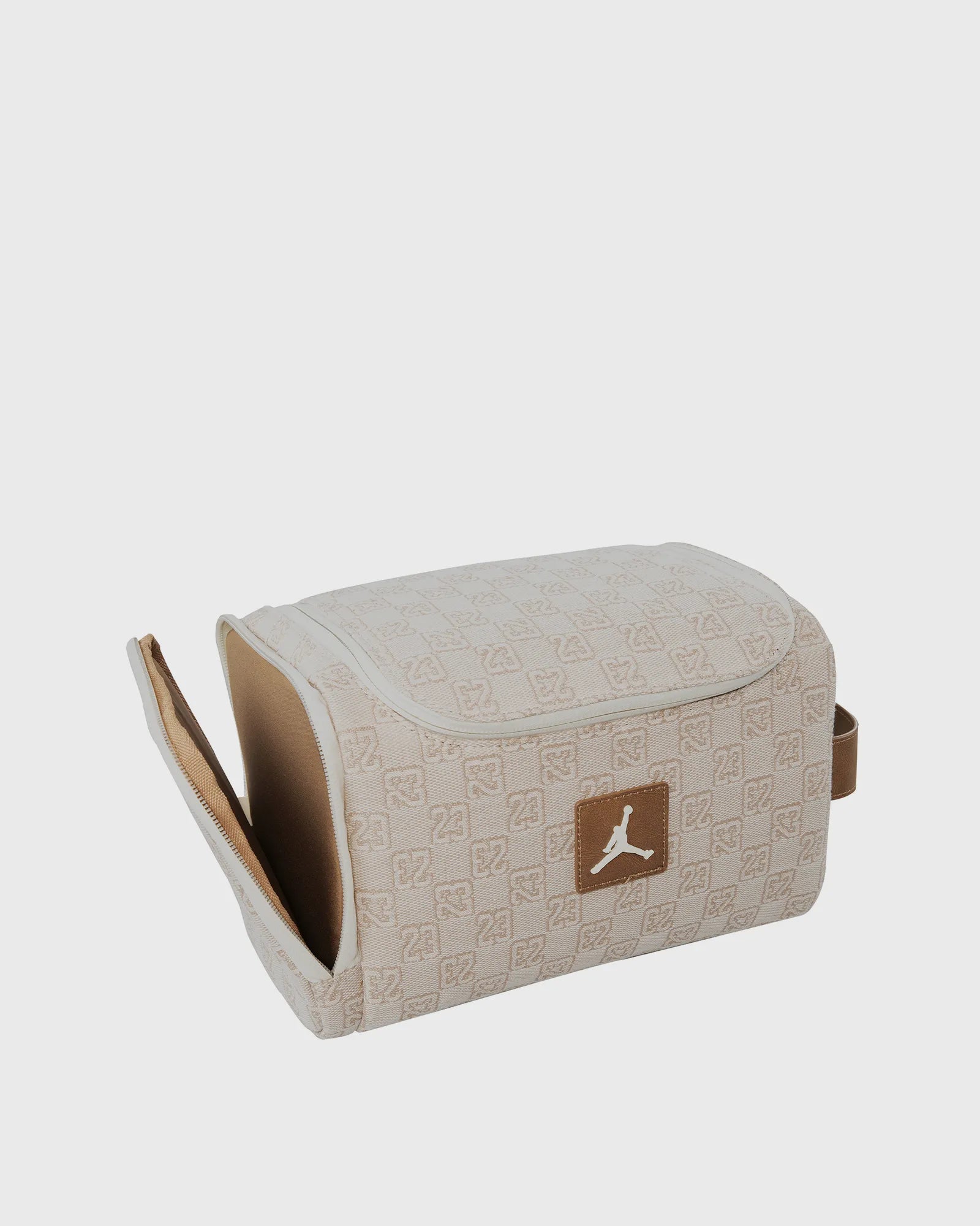 Jordan Monogram Dopp Kit (5.9L) Coconut Milk