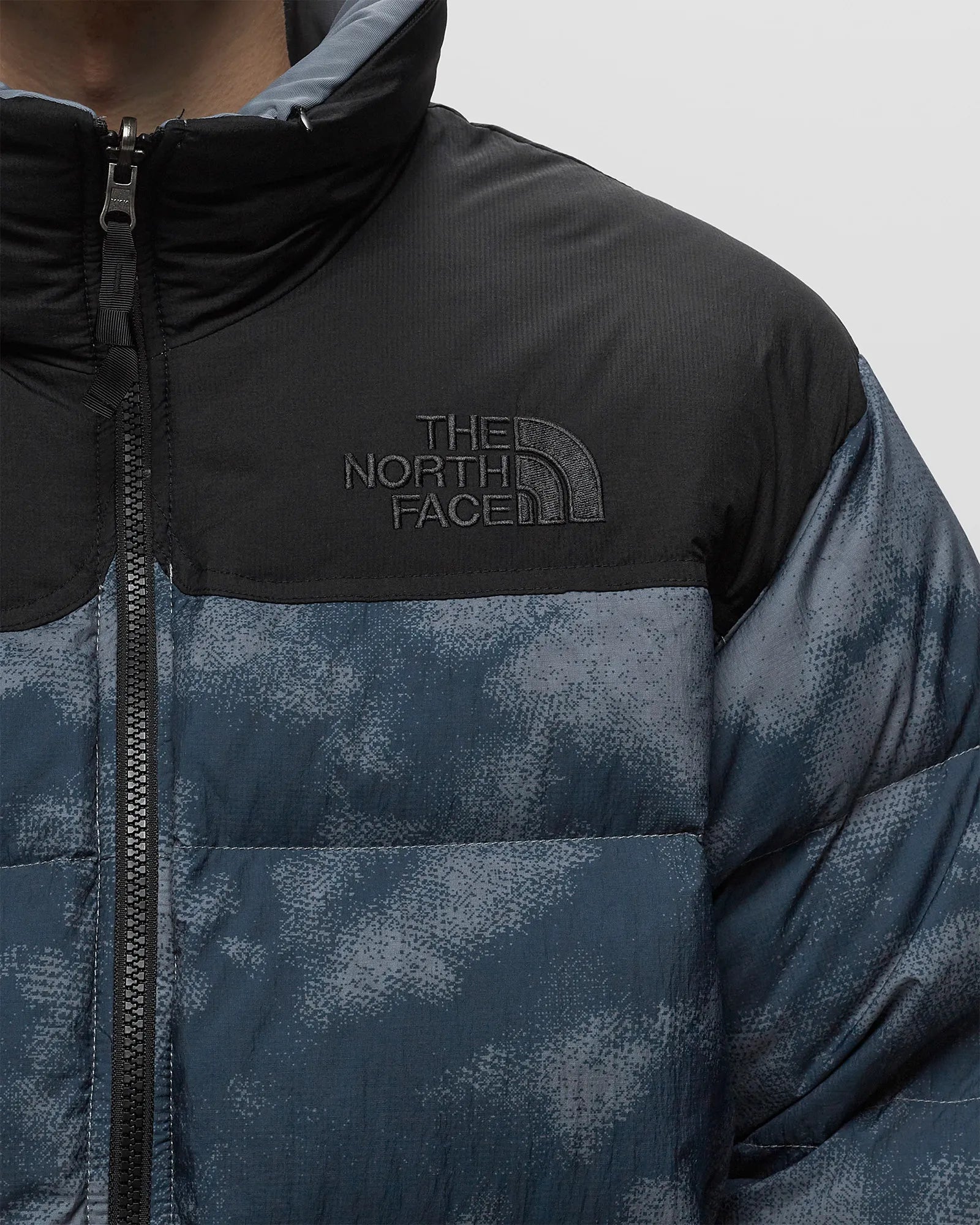 The North Face 1992 Crinkle Rev Nuptse Jacket 600