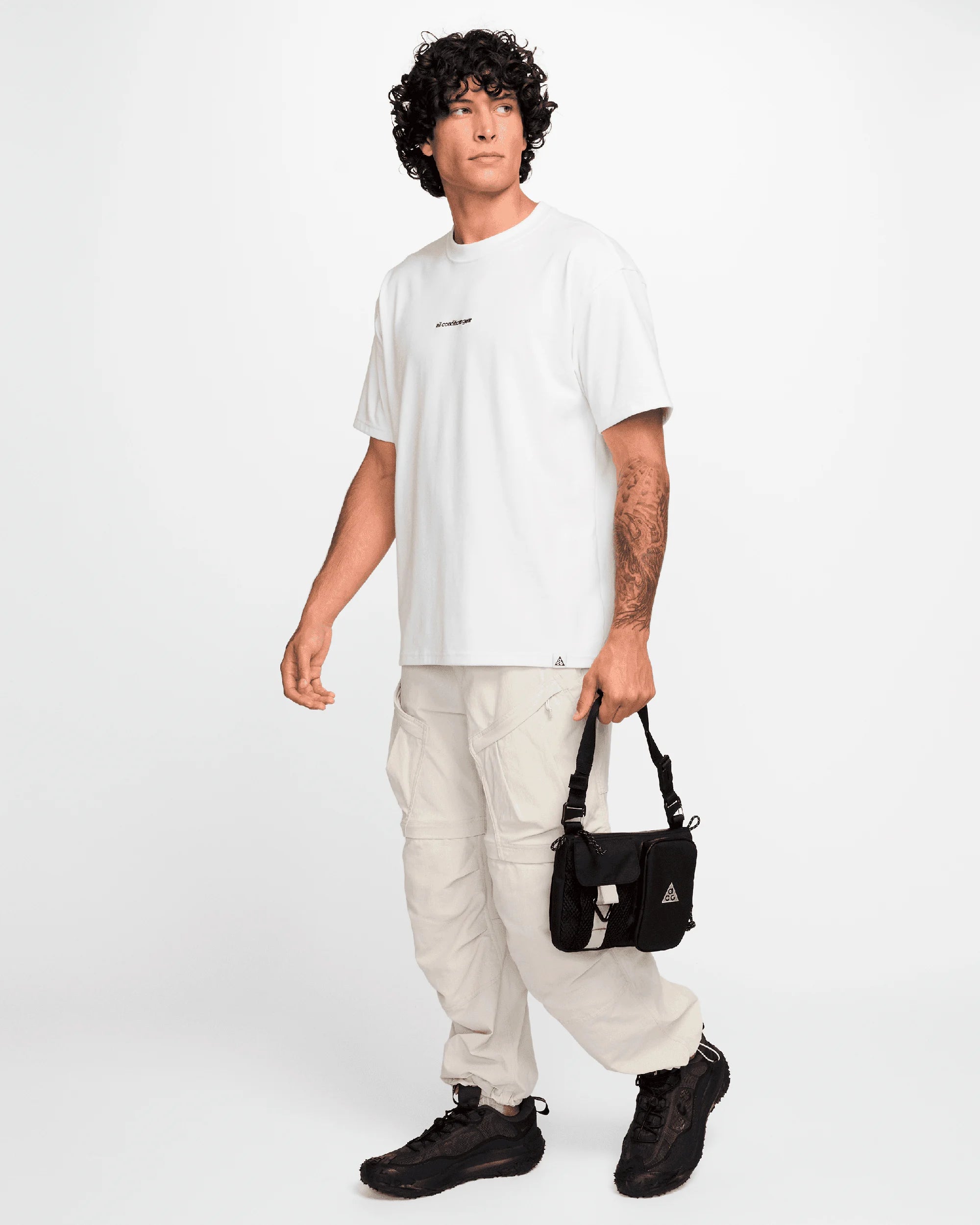 Nike ACG Daymax Unisex Shoulder Bag Black