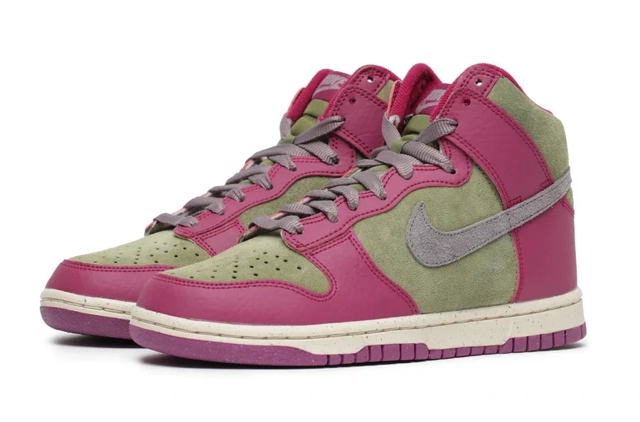 Nike Dunk High Dynamic Berry W