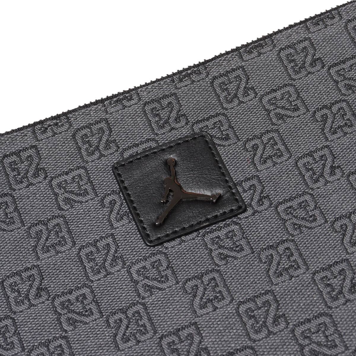 Air Jordan Monogram Pouch (0.69L)