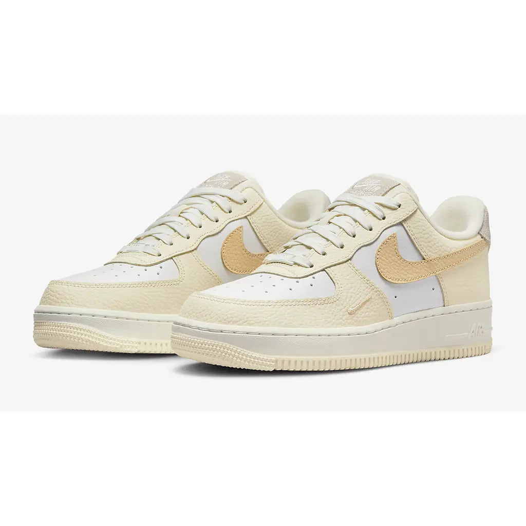 Nike Air Force 1 Low '07 SE Coconut Milk (W)