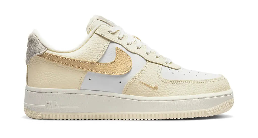 Nike Air Force 1 Low '07 SE Coconut Milk (W)