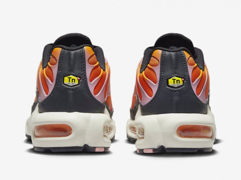 Nike Air Max Plus 'Magma Orange Soft Pink' (W)