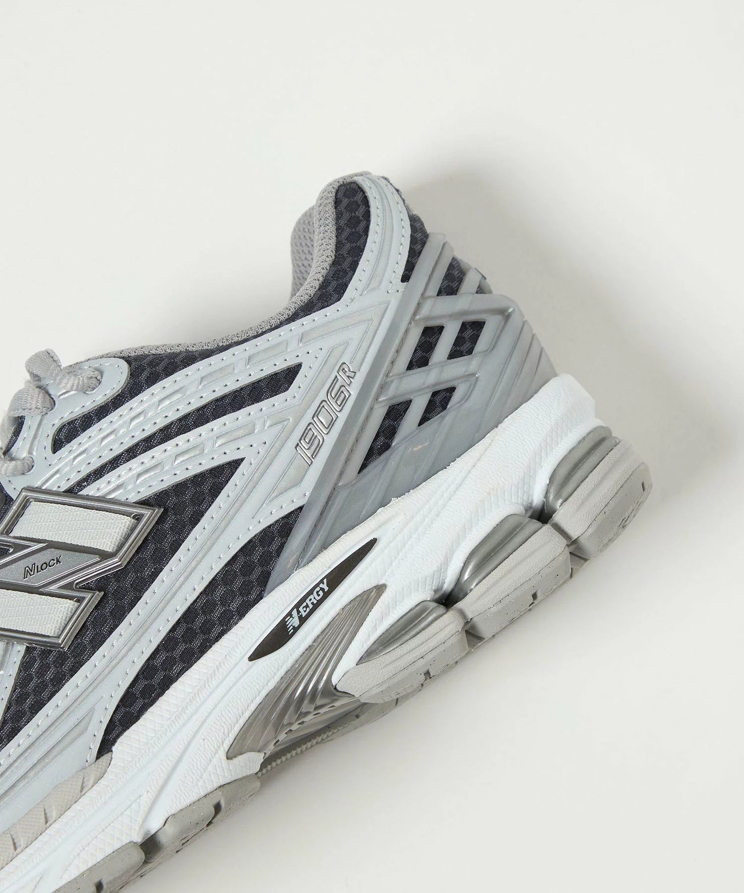 New Balance 1906R 'White Graphite'