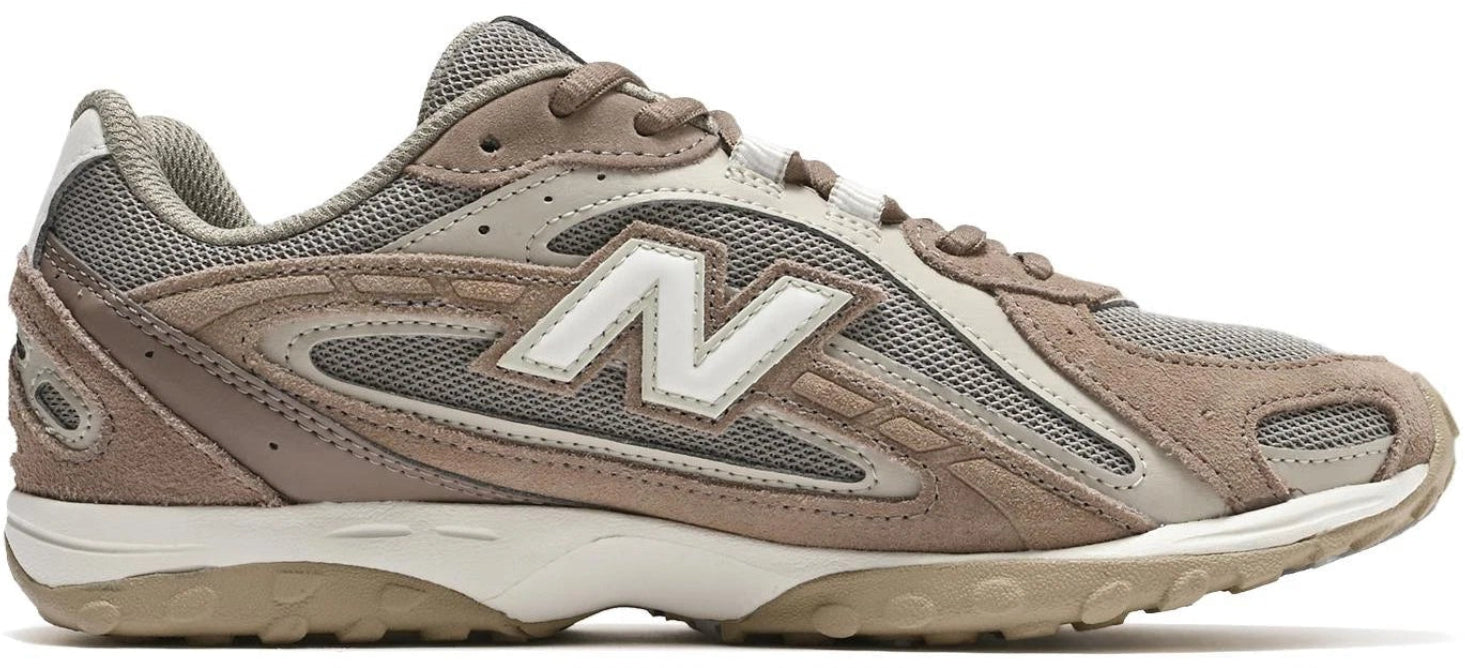 New Balance 204L Brown