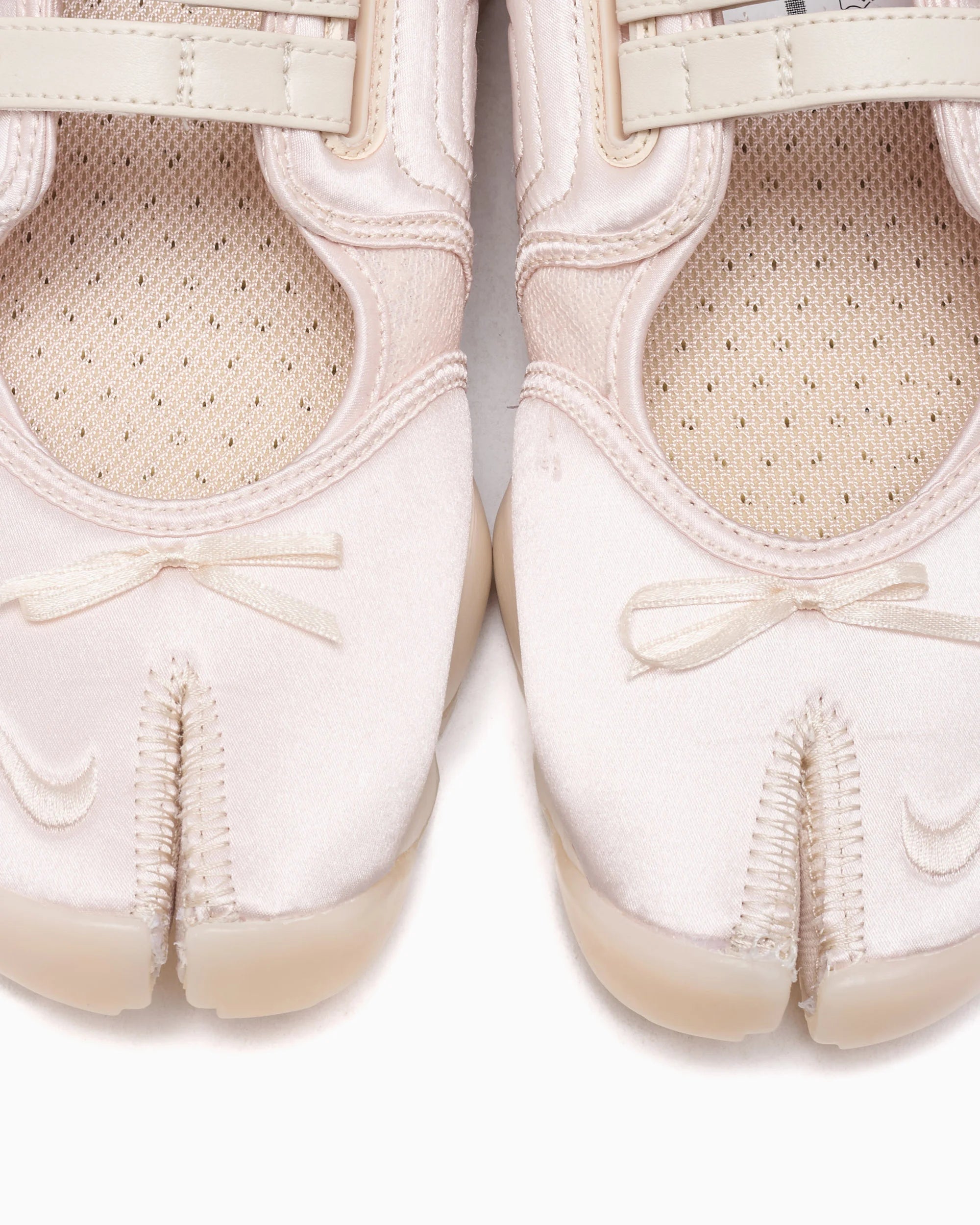 Nike Air Rift Pearl White Pink Buckle Strap Women's