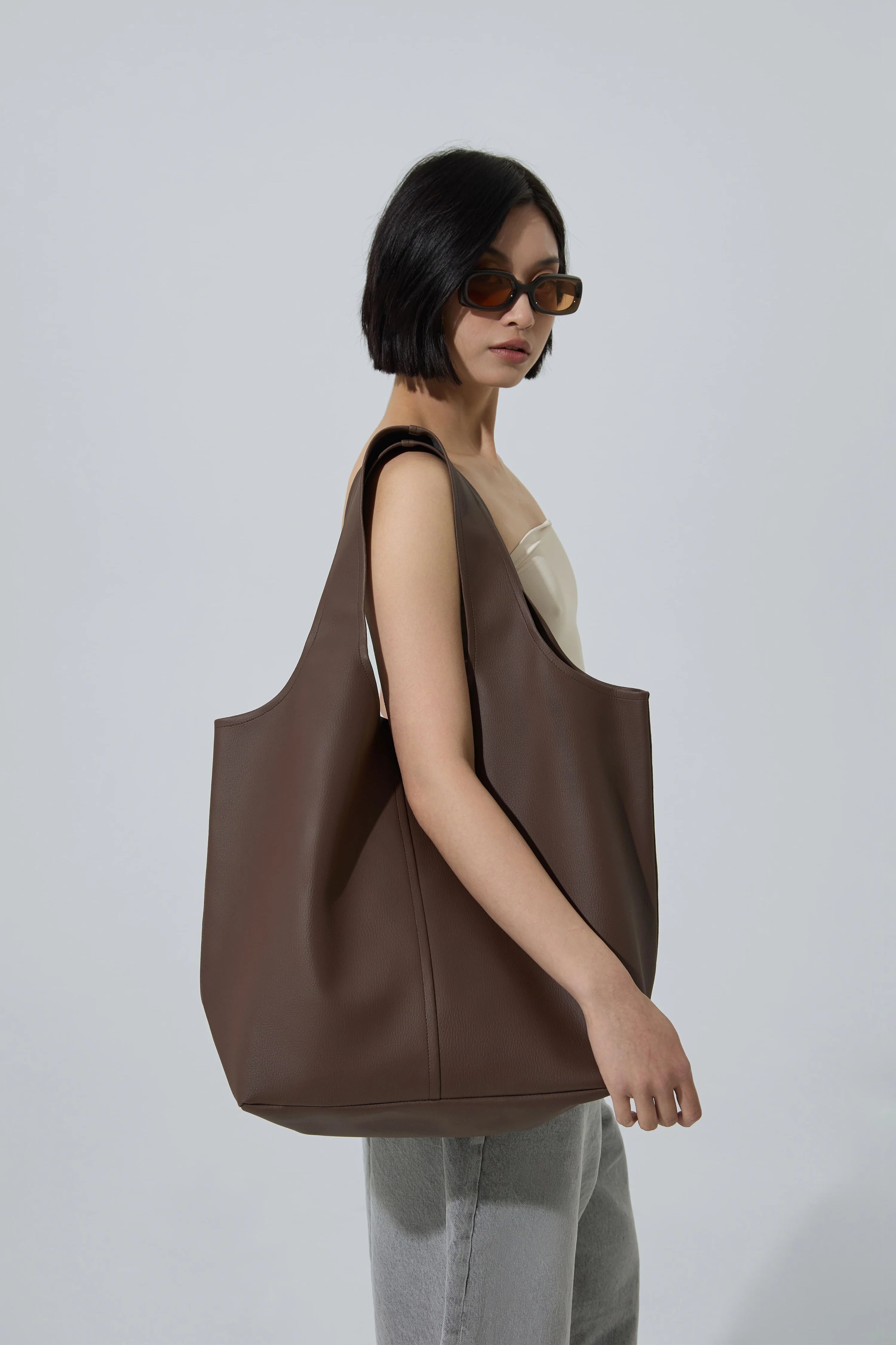 The Blub Tote Leather Bag